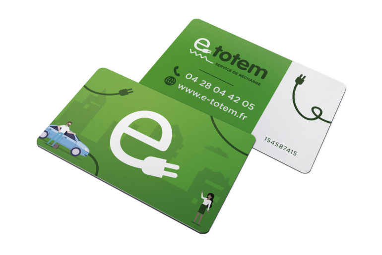 Carte de recharge pour véhicules électriques