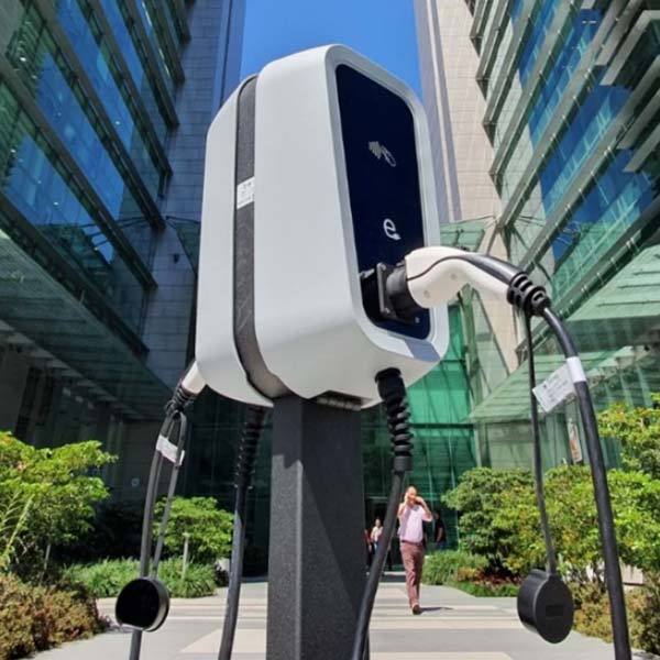 Borne de recharge AC pour entreprise fabriquée en France